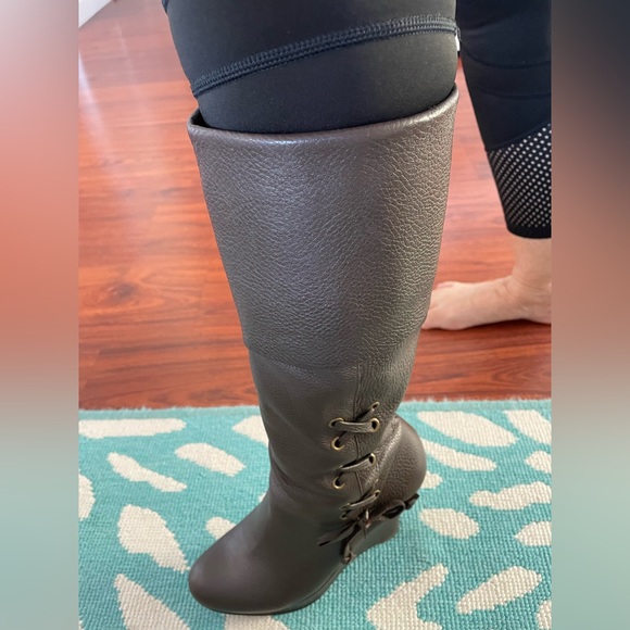 Vince Camuto Wedge Boots - Picture 12 of 16